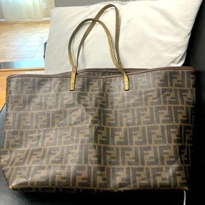 Auth Fendi Large Zucca Tote Brown Coated Canvas Leather Shoulder Bag